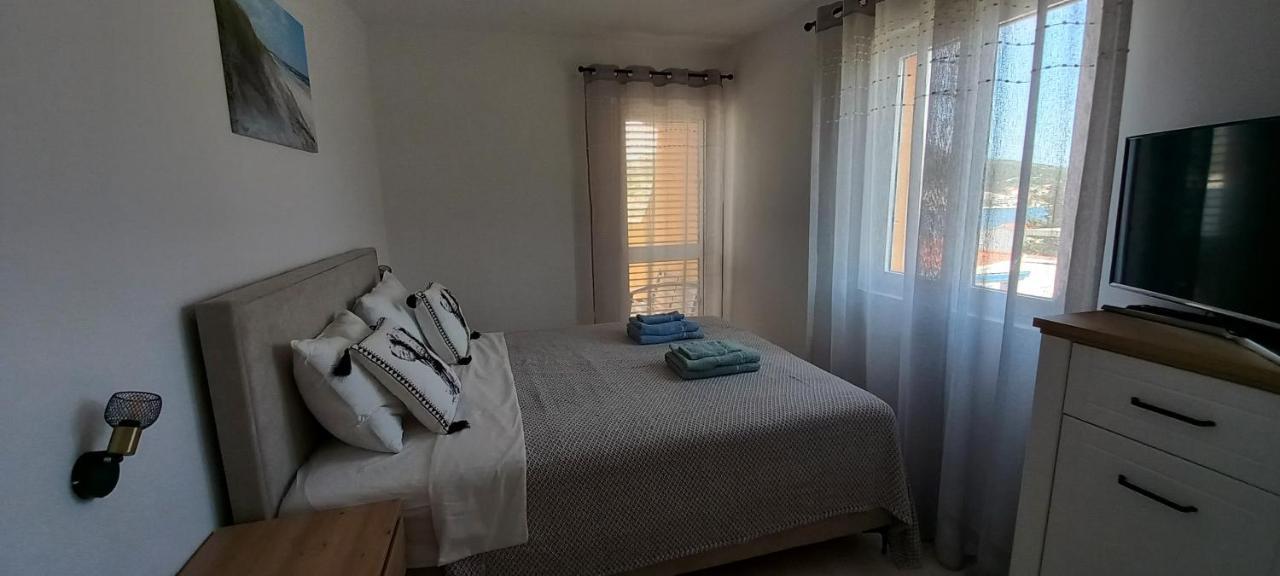 Apartments Toni โรกอซนิซา ภายนอก รูปภาพ